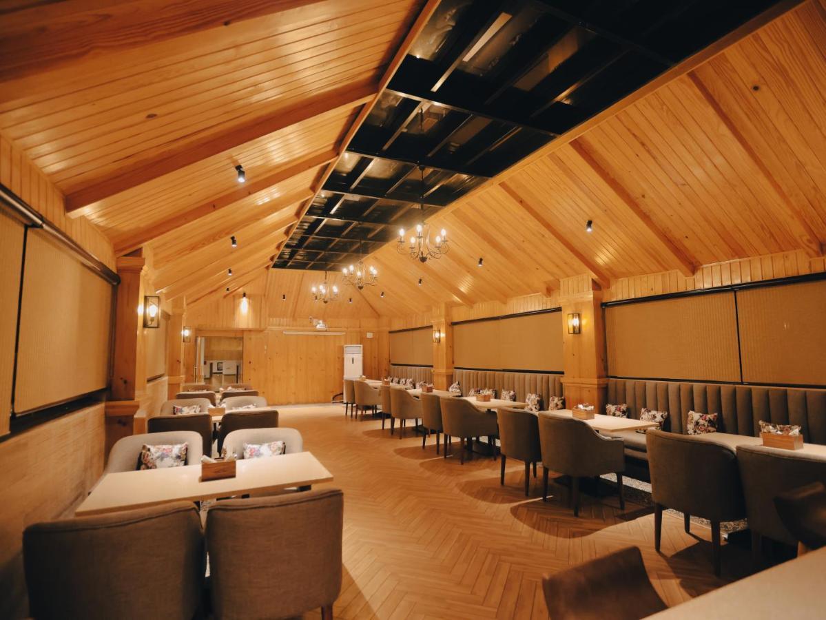 Clarks Inn Express, Dehradun Eksteriør bilde