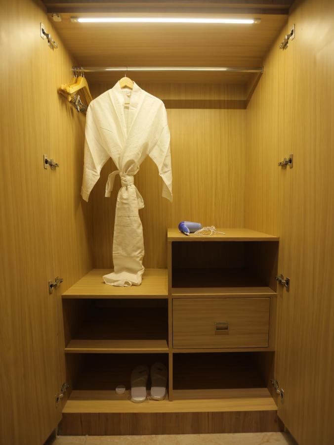 Clarks Inn Express, Dehradun Eksteriør bilde