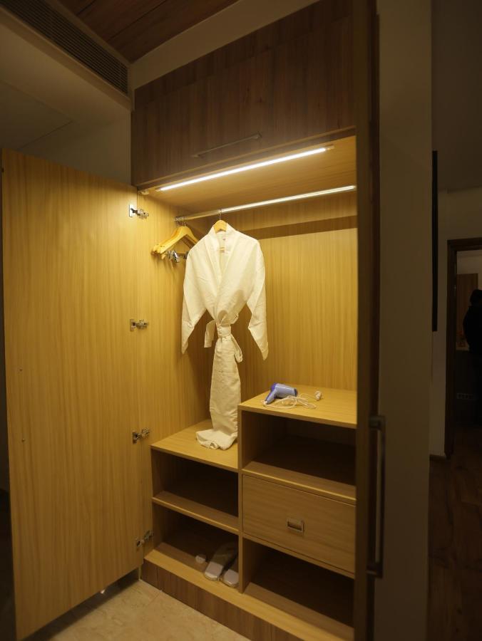 Clarks Inn Express, Dehradun Eksteriør bilde