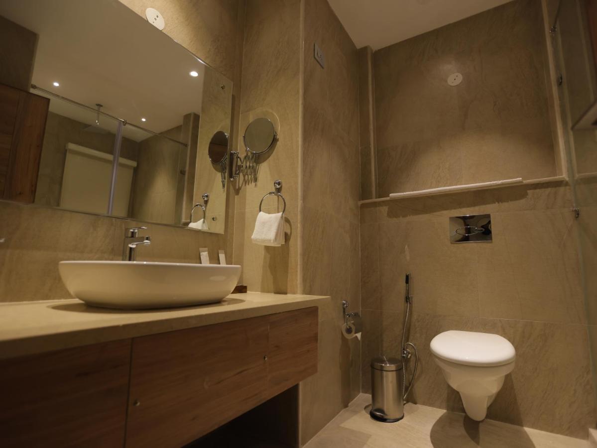 Clarks Inn Express, Dehradun Eksteriør bilde